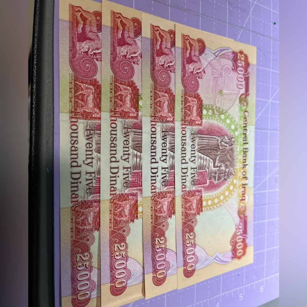 Iraqi Dinar. 100000 total Bank notes. Uncirculated